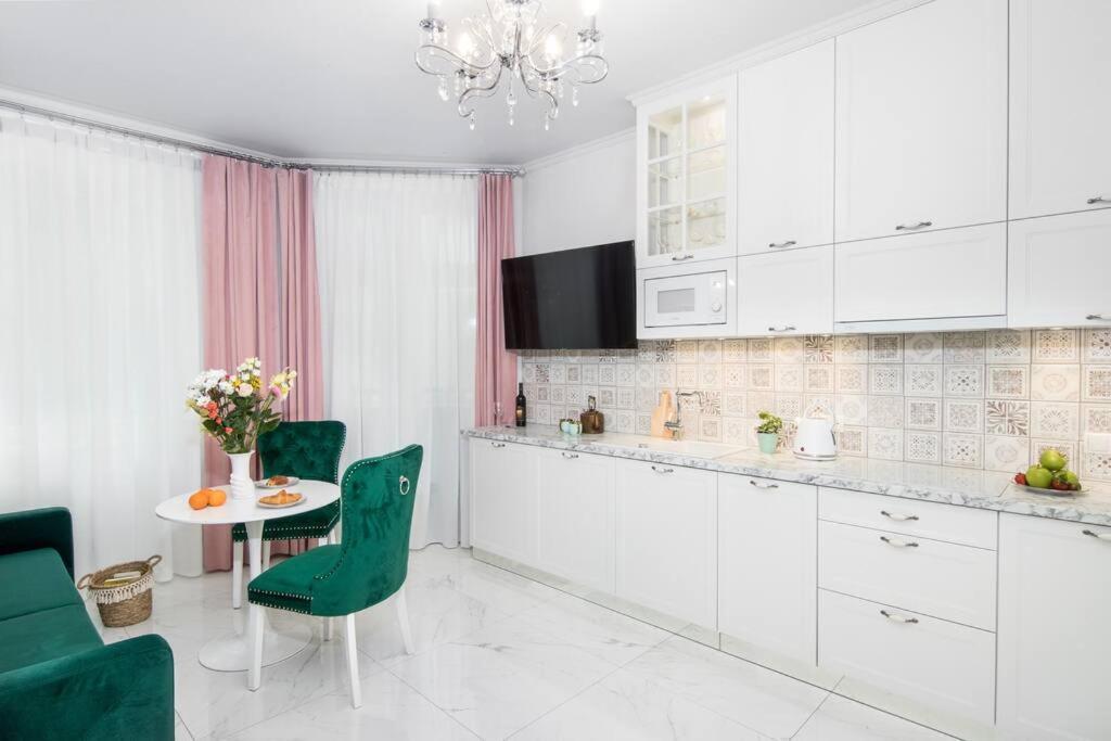 1 - Bedroom - Plac Na Groblach 19 * Krakow